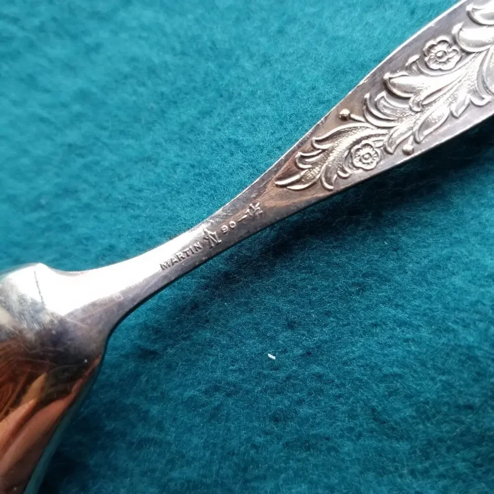 Martin Silverplate Sugar Shell Spoon 5 1/8 Embossed Scroll Flowers 90-1 1/2 MTN7